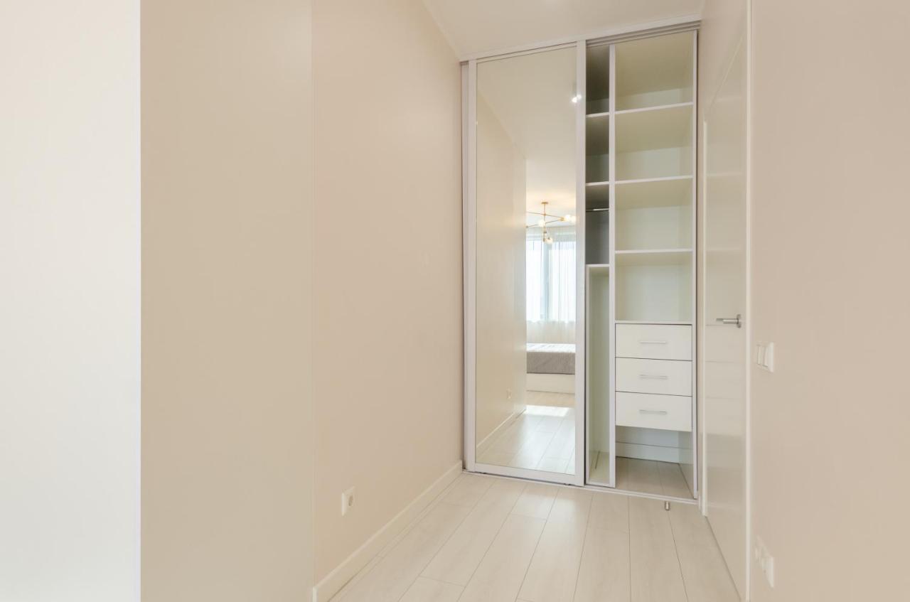 Petrovdom 13-141 In Rc New York Concept House With Bathroom Kiev Exterior foto